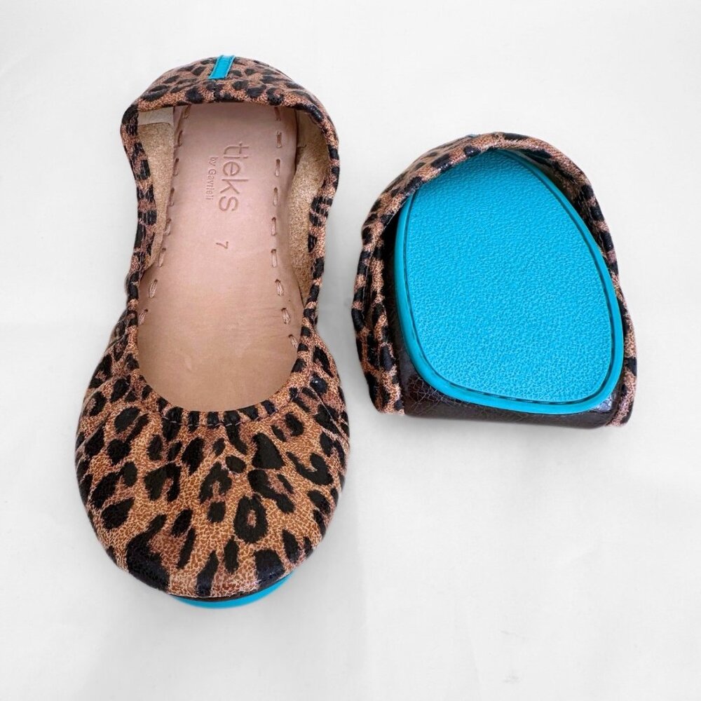 SOLD NEW Tieks by Garrieli Ballet Flats Leopard Leather Teal Soles Women 7 Flexi - Picture 1 of 8